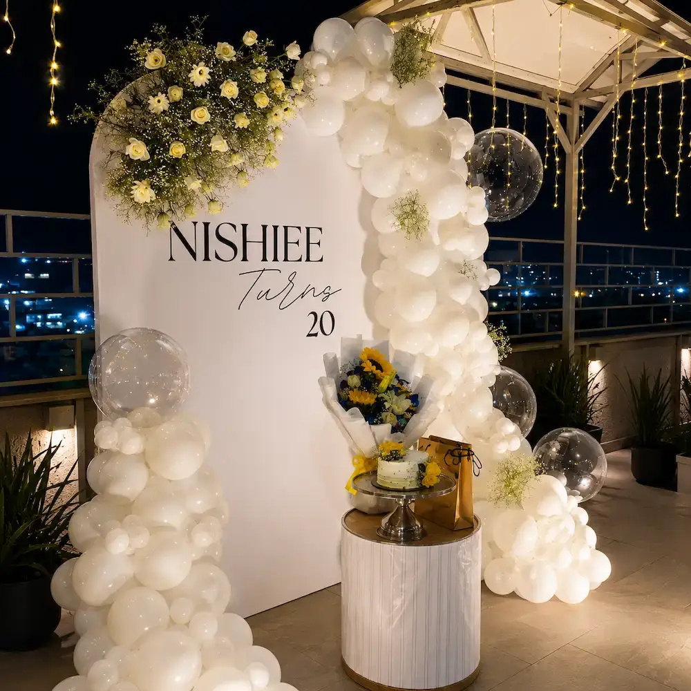 Luxury 20th Birthday Setup with customized backdrop — photo 3