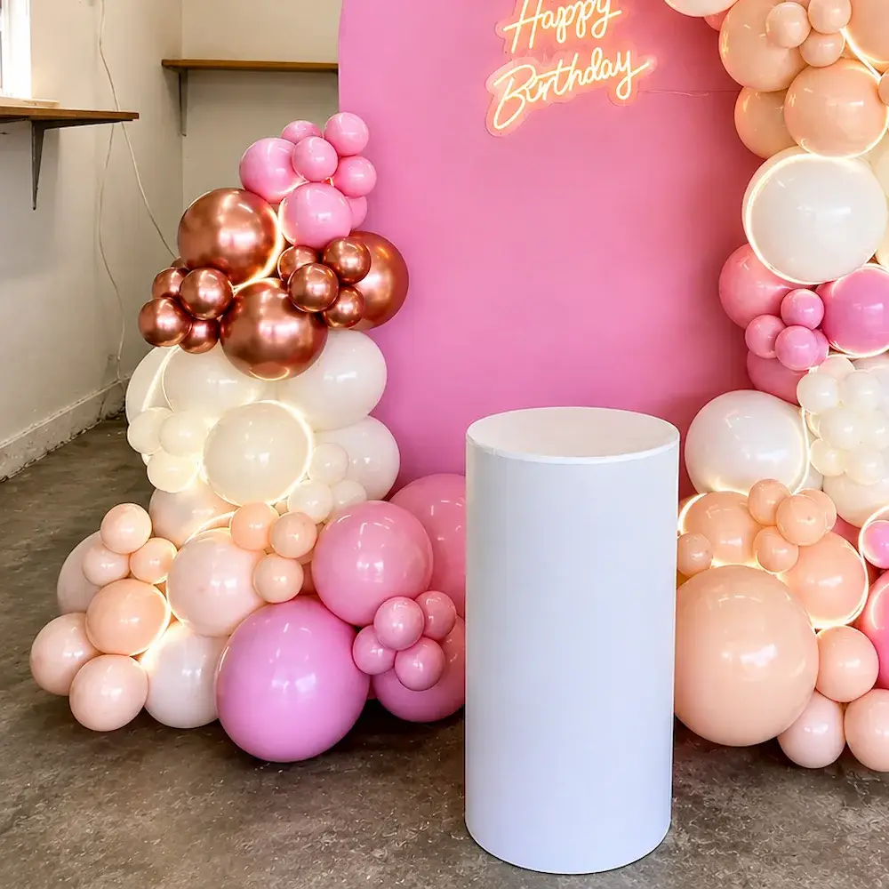 Pastel Birthday Party Decoration with customized backdrop — photo 3