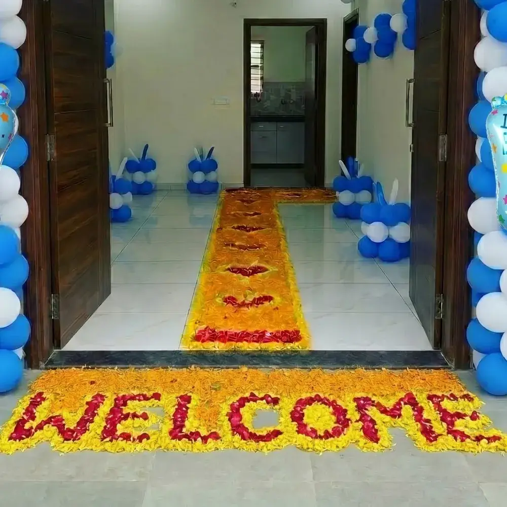Welcome Baby Gate With Room Decor for Baby Welcome with 250 balloons on gate — photo 2