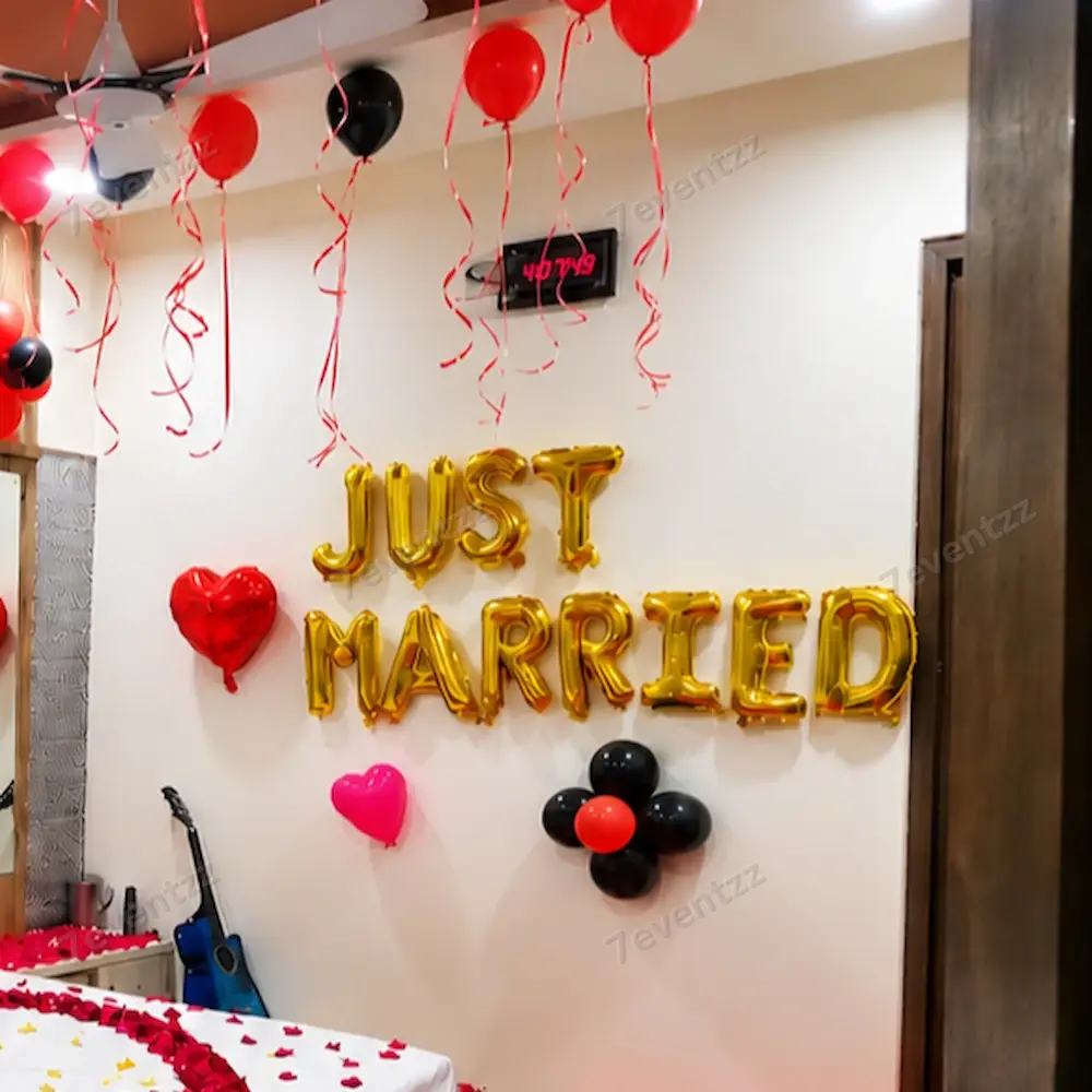 Red Rose Bedroom Decoration for First Night with 100 balloons — photo 3