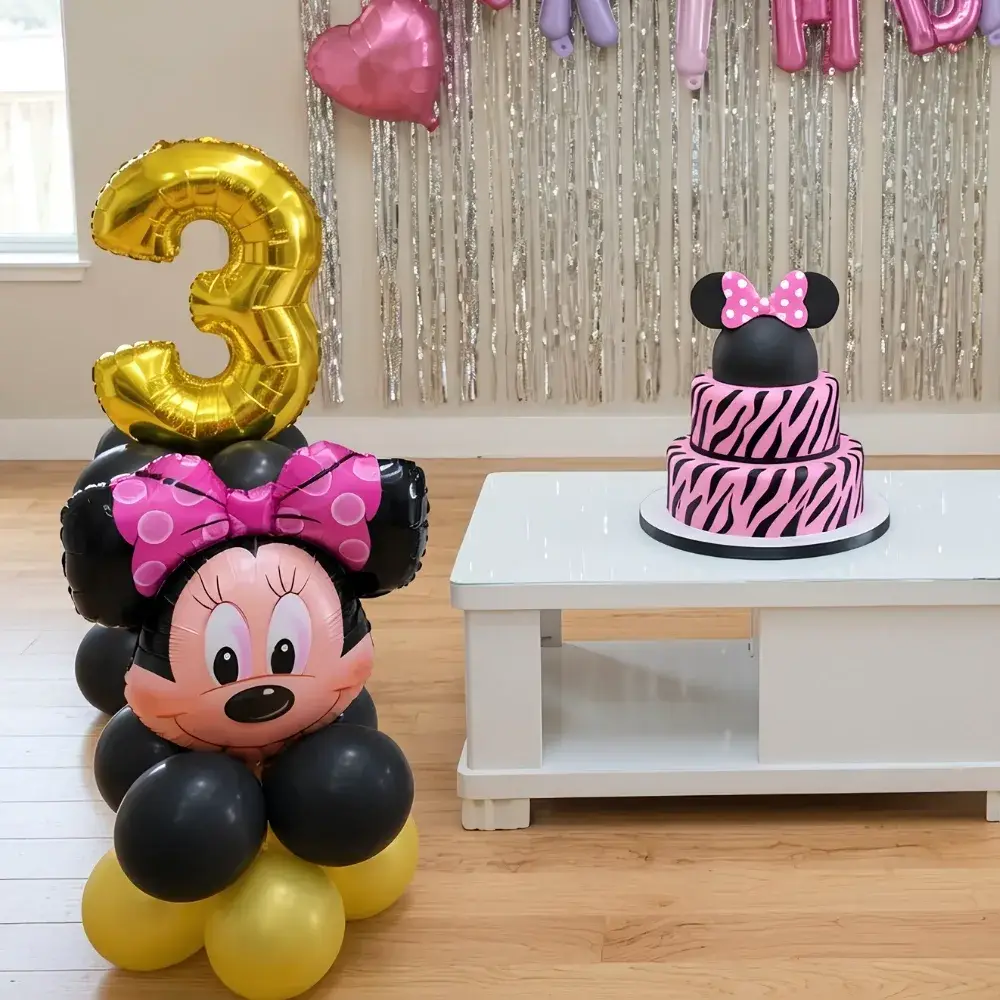 Minni-unicorn Theme Kids Theme decoration with balloon arch of 150 pastel and metallic balloons — photo 3