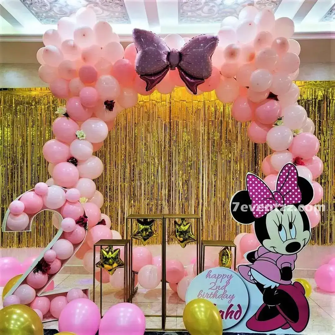 Minnie Mouse Stage Decoration