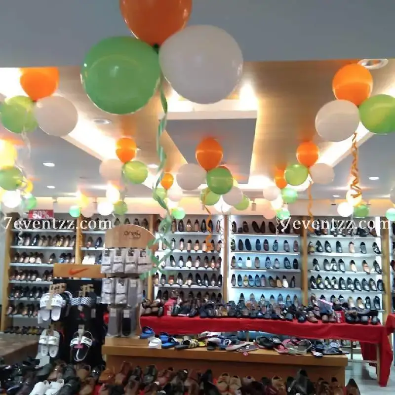 Shop Decoration for Independence Day for Office with entrance gate decoration of 250 balloons — photo 3