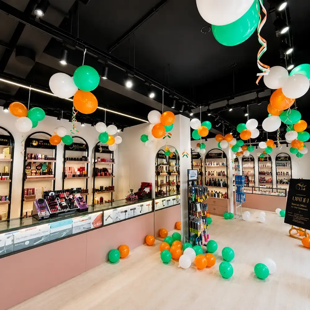 Tricolor Balloon Decoration for Shop for Office with entrance gate decoration with 300 balloon — photo 2