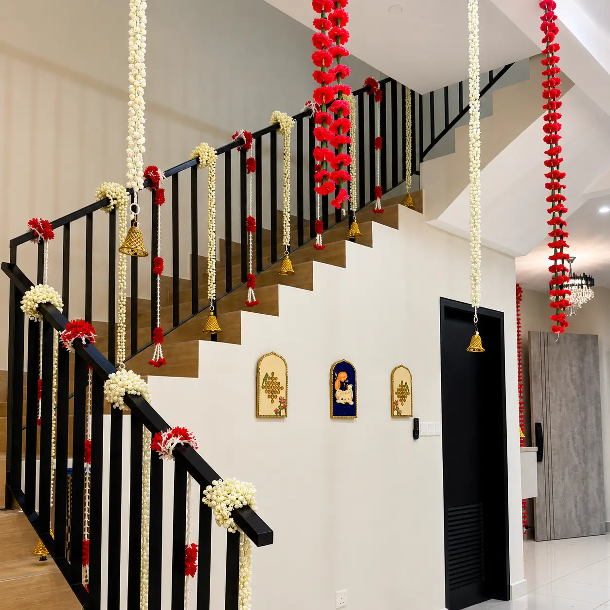Luxury Housewarming Flower Decor