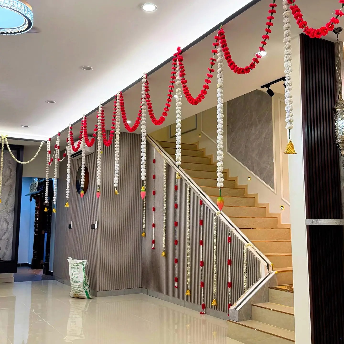 Grand Housewarming Floral Decoration for Flower with artificial flower garland for gate decoration — photo 2