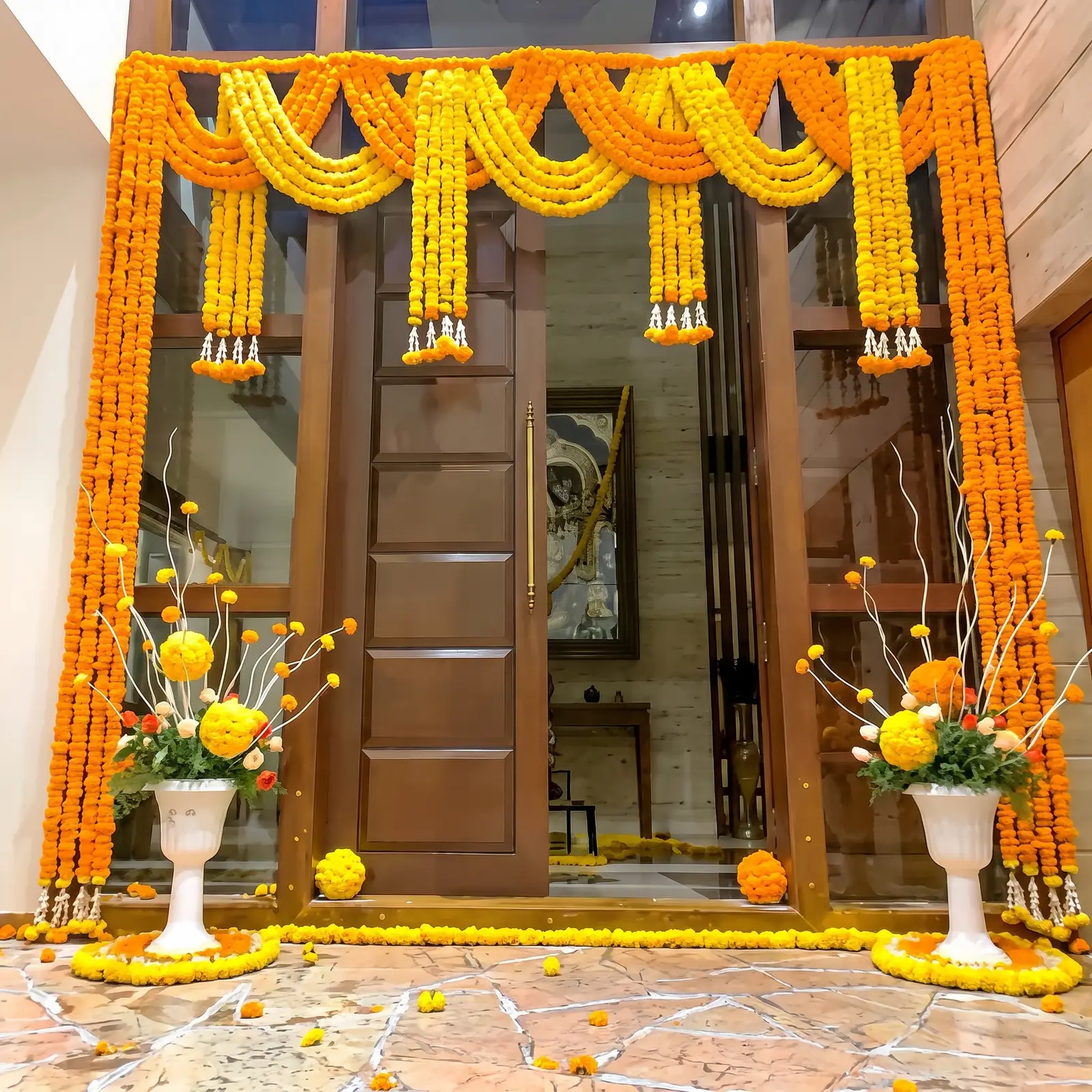 Flower Gate Decoration for Welcome with flower garland for gate decoration — photo 2