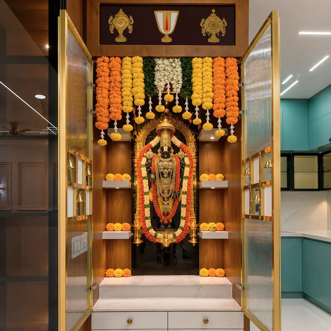 Mandir Setup with Flowers with mandir gate decorated with real marigold flowers — photo 2