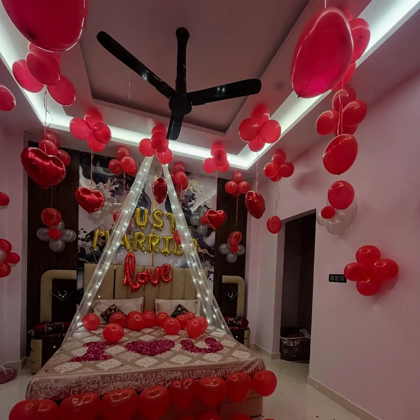 Couple Room Decoration