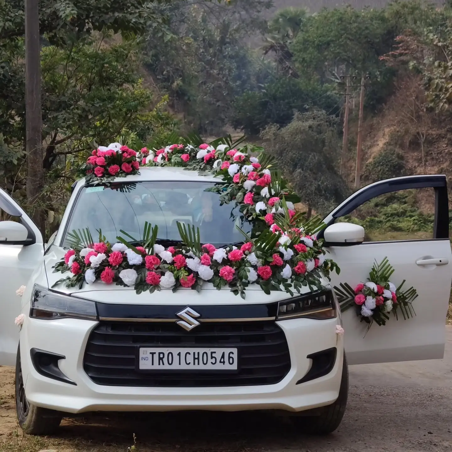 Groom Car Decoration with Red Net
