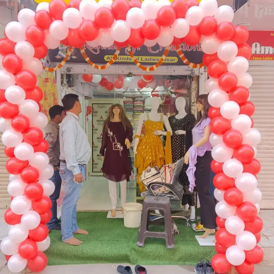 Retail Shop Balloon Decoration