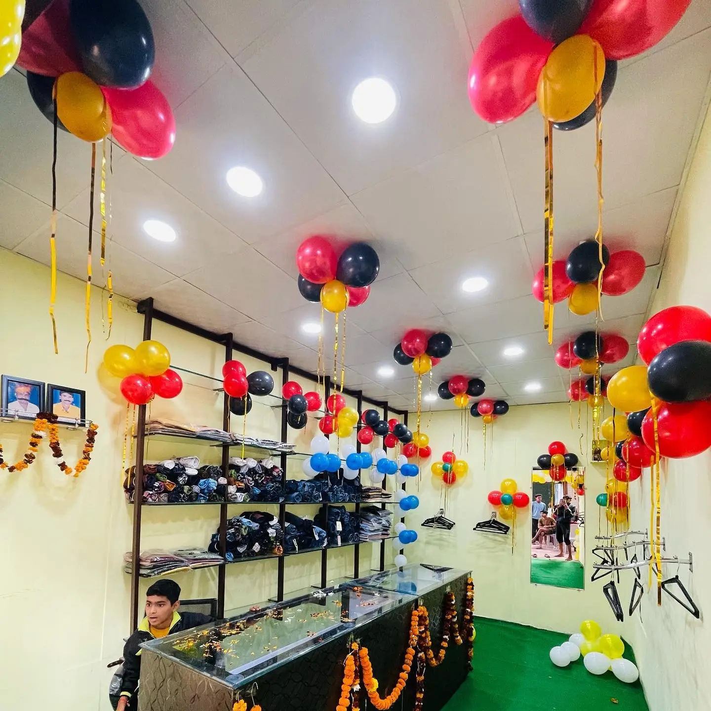 Store Opening Balloon Decor