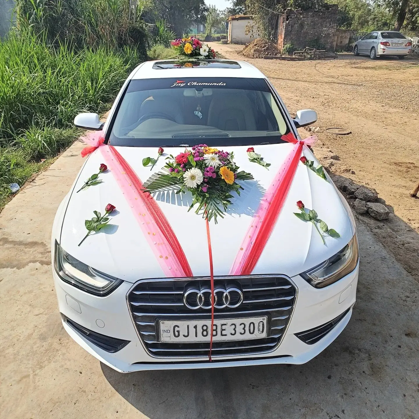 Wedding Car Decor for Bride