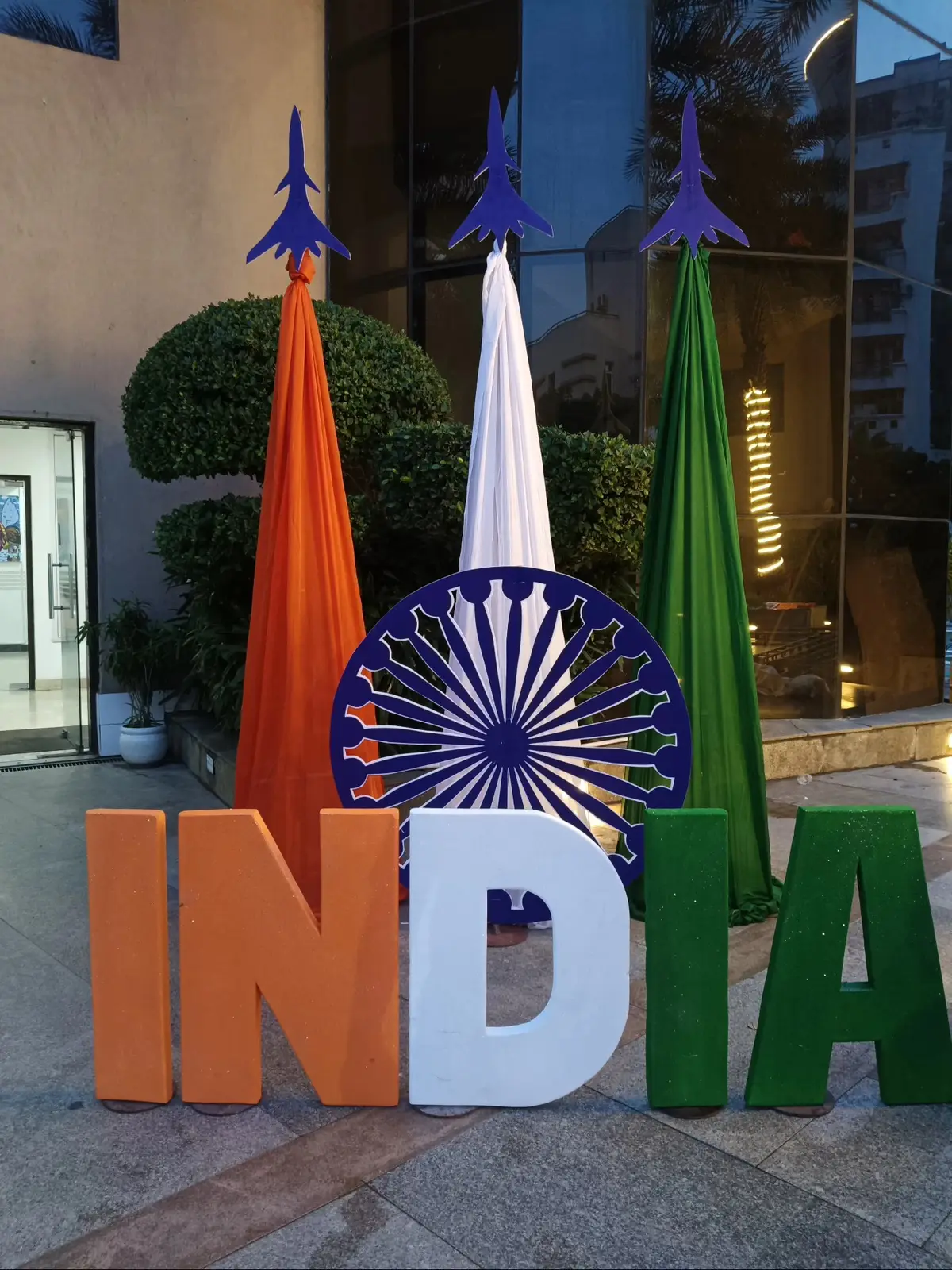 Independence Day themed balloon backdrop for office flag hoisting