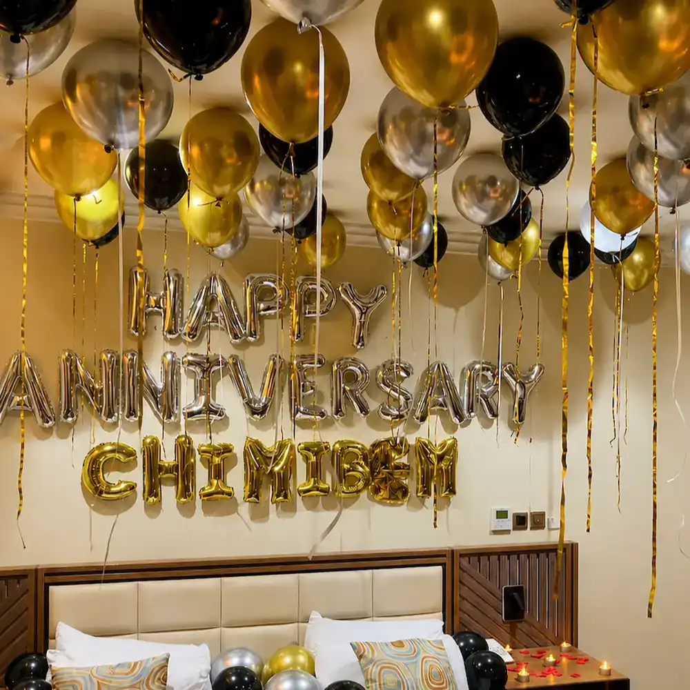 Romantic Anniversary Room Decoration — photo 3