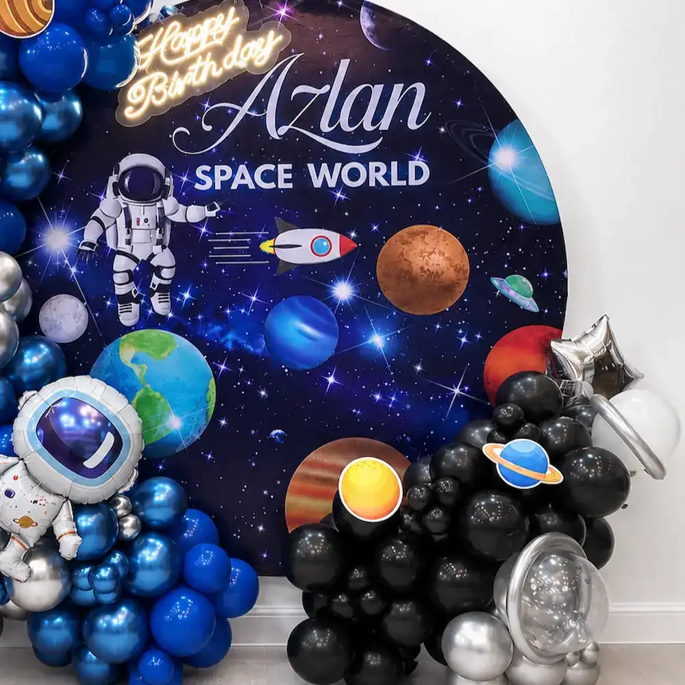 Astronaut and Planet Birthday Decoration with Balloon — photo 2