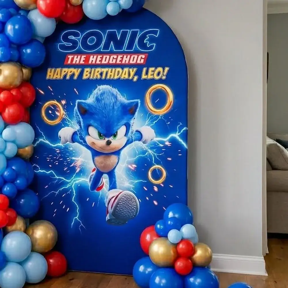 Sonic Theme Birthday Decoration with Blue Balloon Arch at Home — photo 2