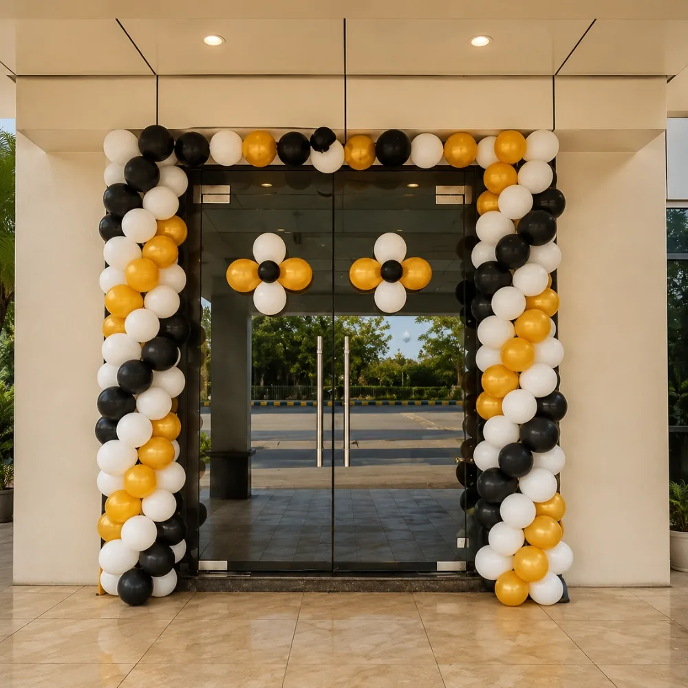 Black and Golden Stage Decoration — photo 2