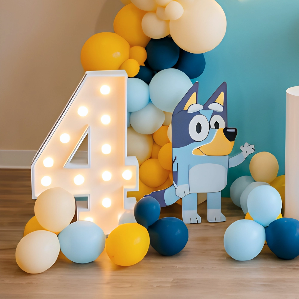Bluey Balloon Arch Setup — photo 3